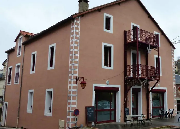 Du Marronnier Nocleg ze śniadaniem